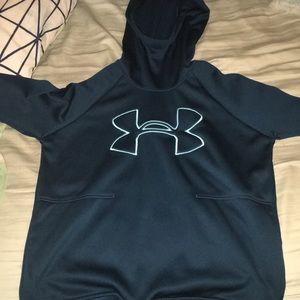 Under armour sweatshirt